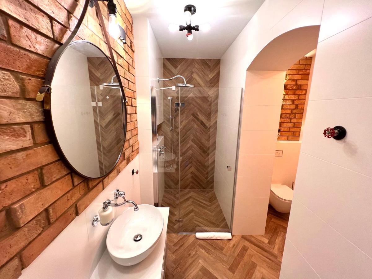 Brick Castle - Apartament Ulrich Wrocław Eksteriør billede