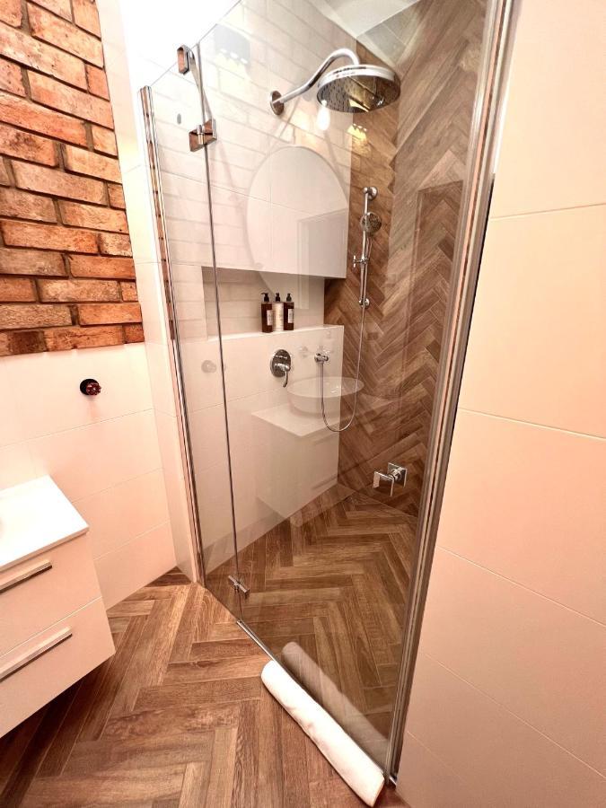 Brick Castle - Apartament Ulrich Wrocław Eksteriør billede